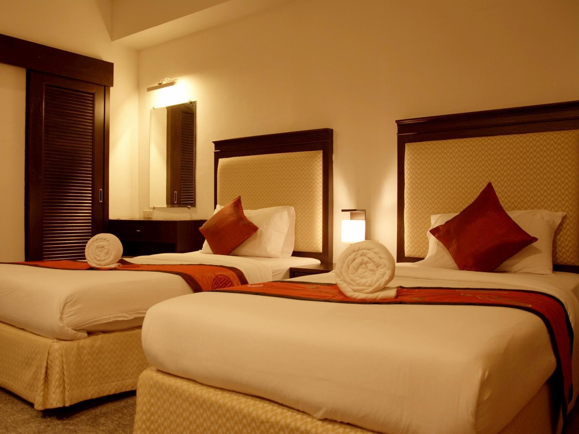 Washington Residence Phuket Esterno foto